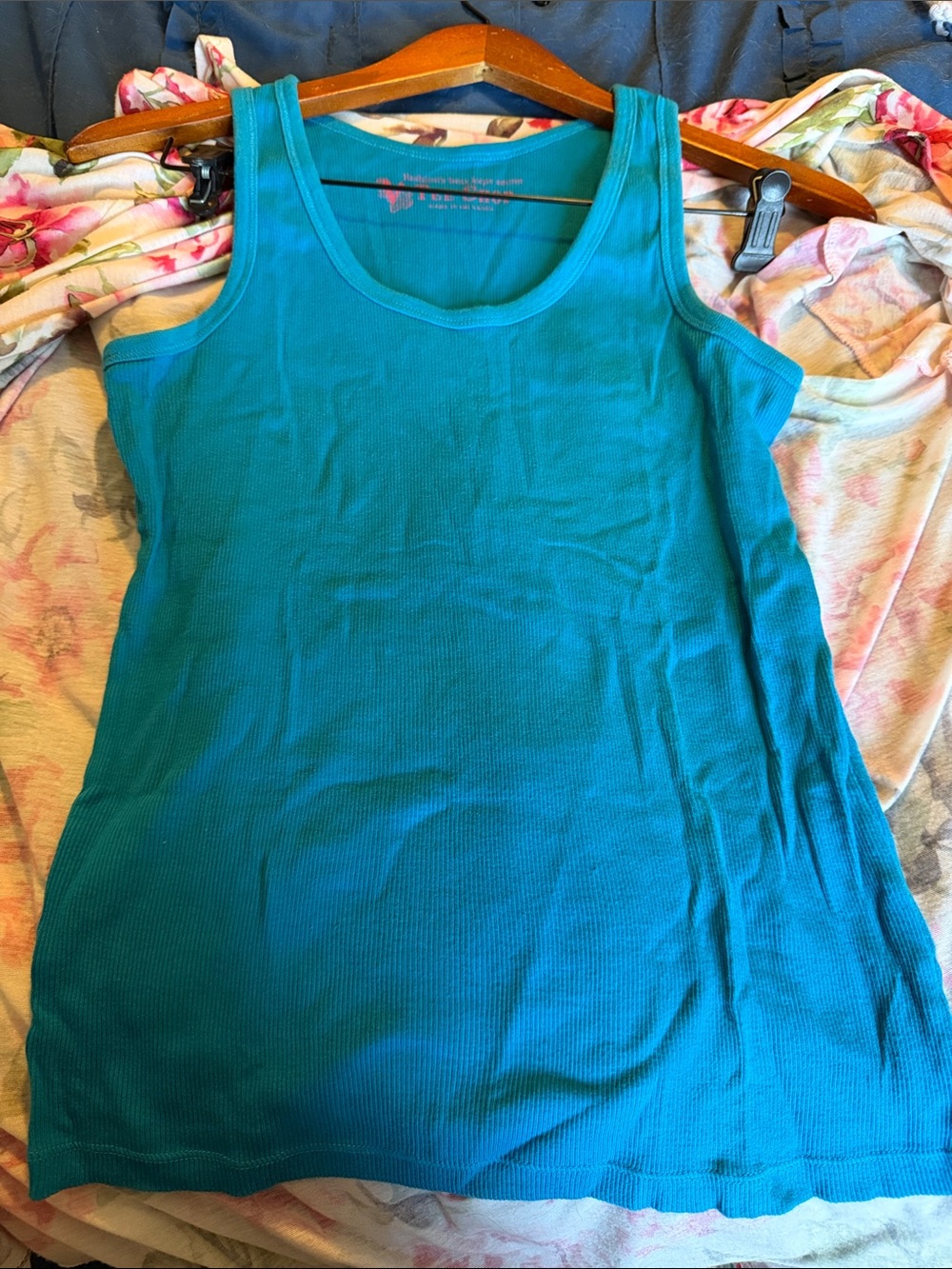 Victoria’s Secret Turquoise Ribbed Tank Top